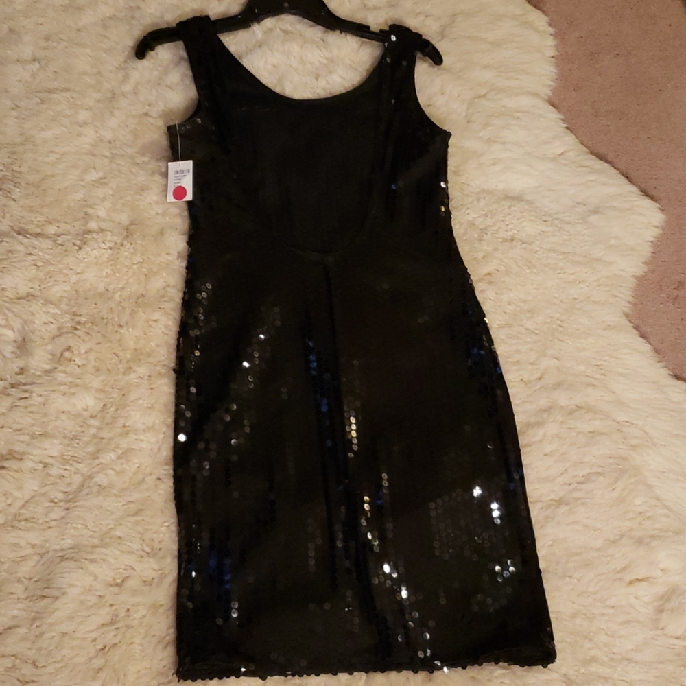 GLENROB DRESS - Picture 14 of 16